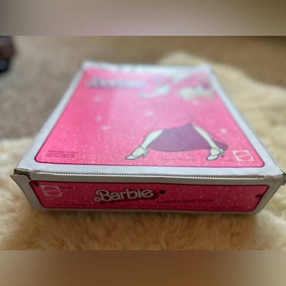 Vintage Barbie Doll Carrying Case - Picture 6 of 16